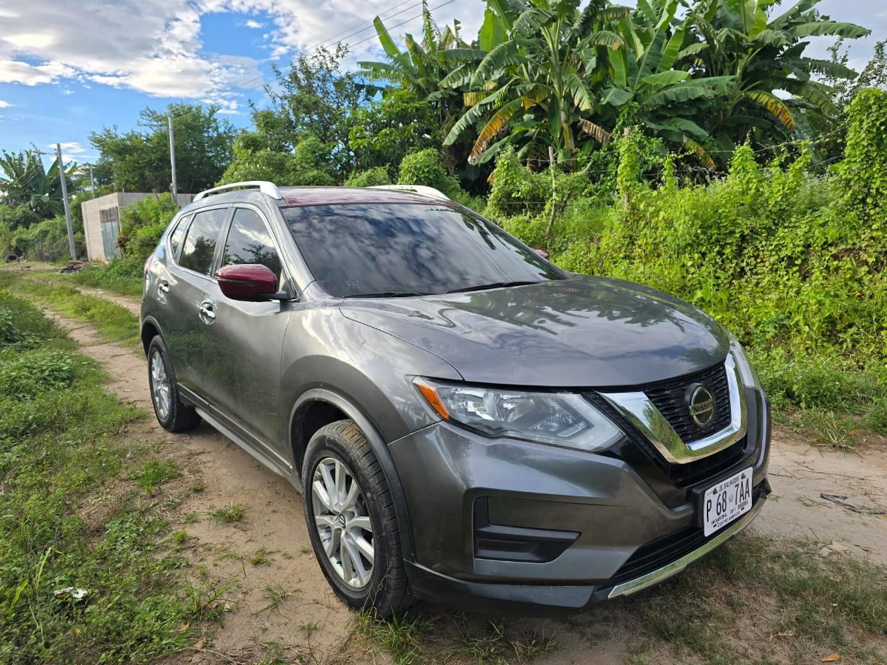 SUV Nissan Rogue S AWD
