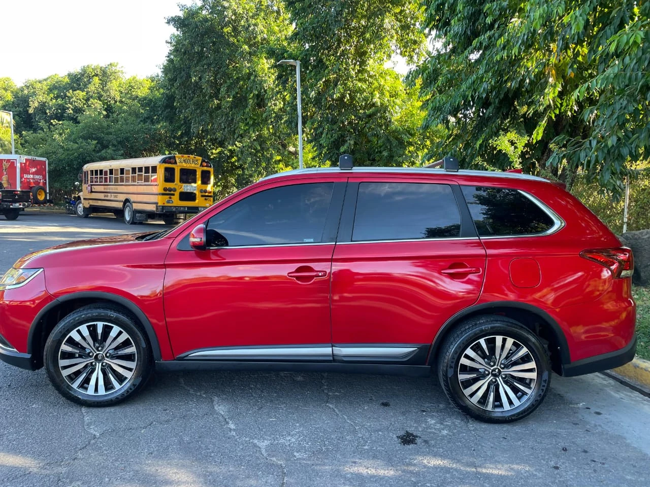 SUV Mitsubishi Outlander