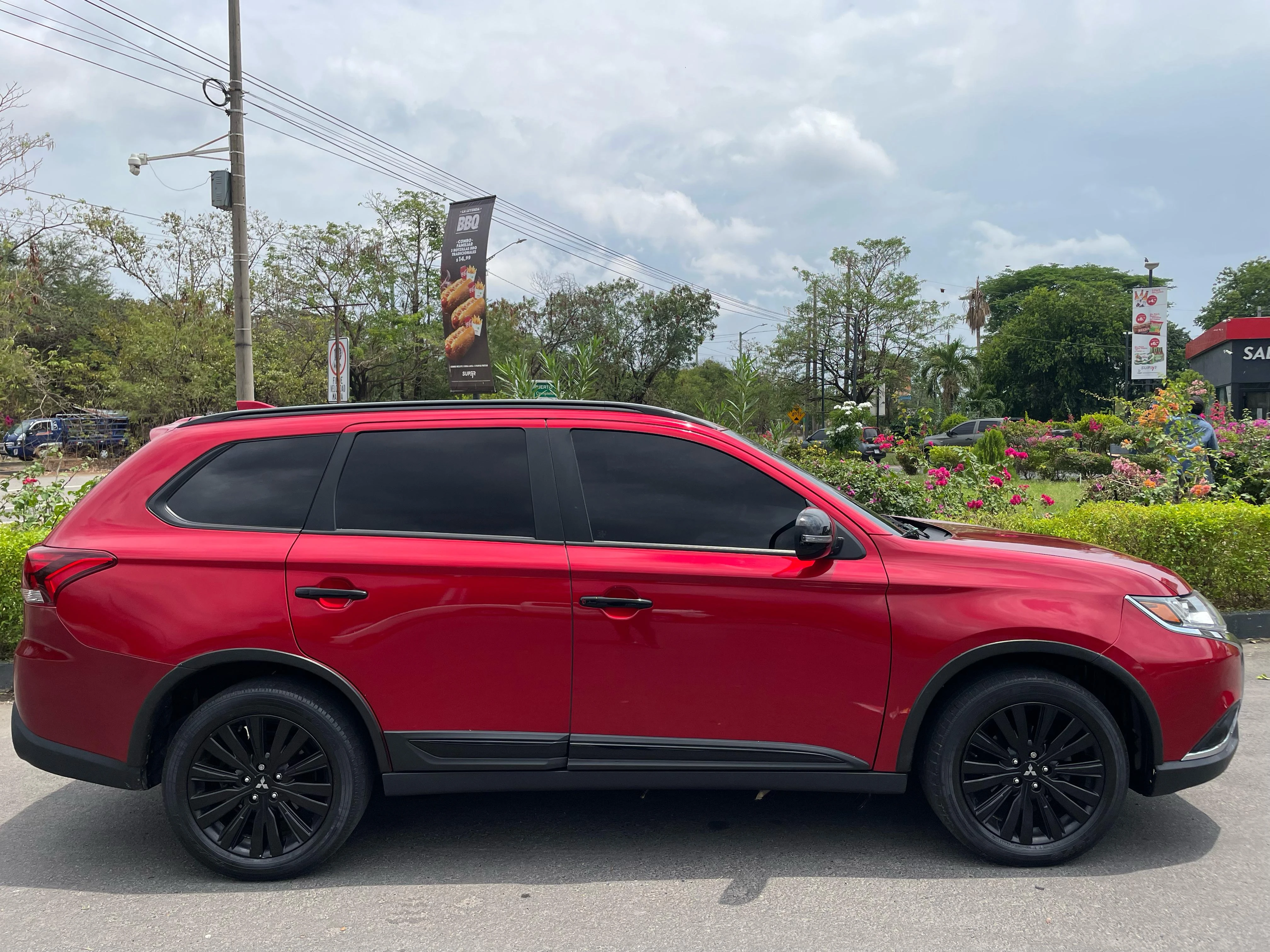 SUV Mitsubishi Outlander