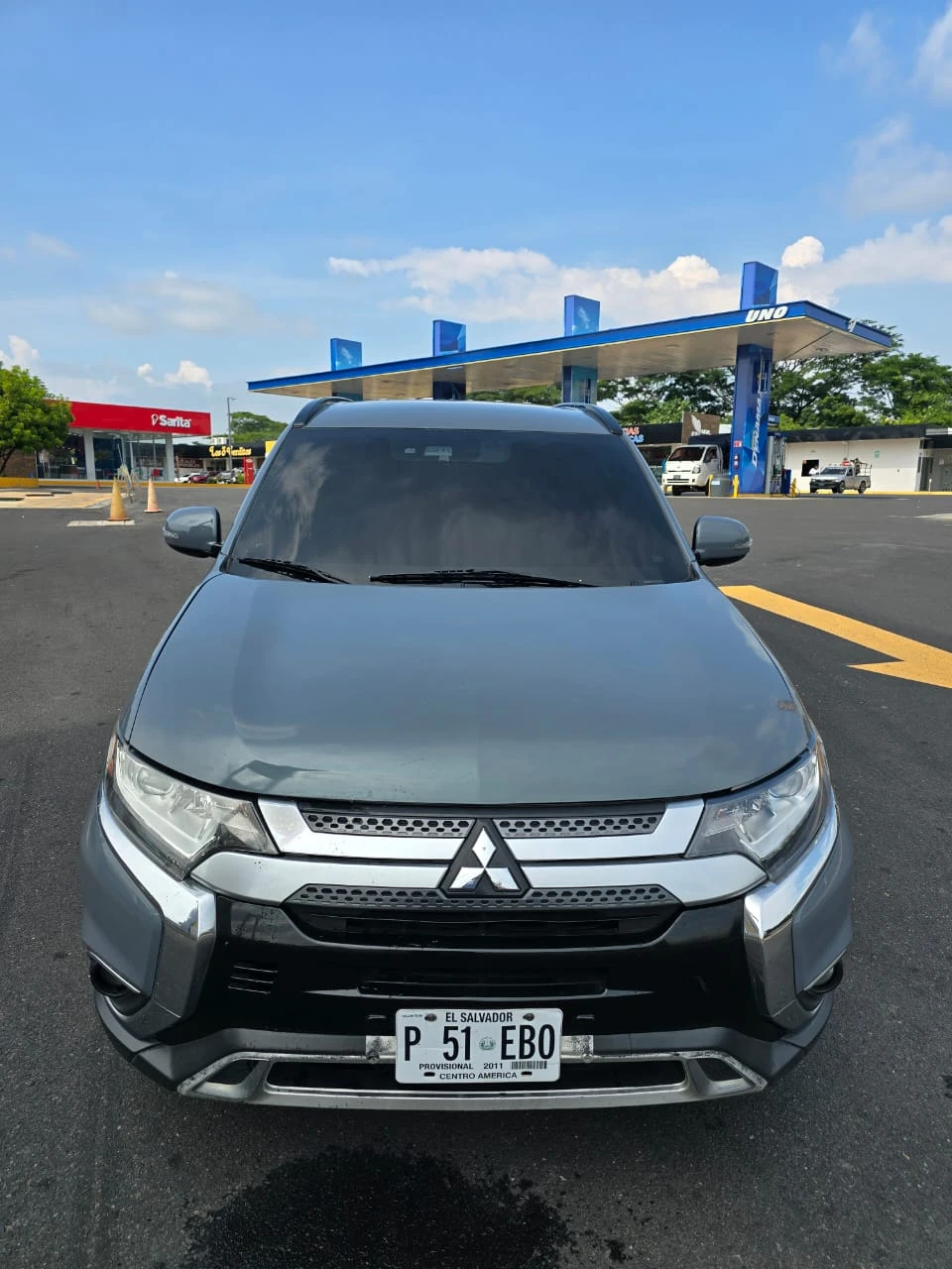 SUV Mitsubishi Outlander