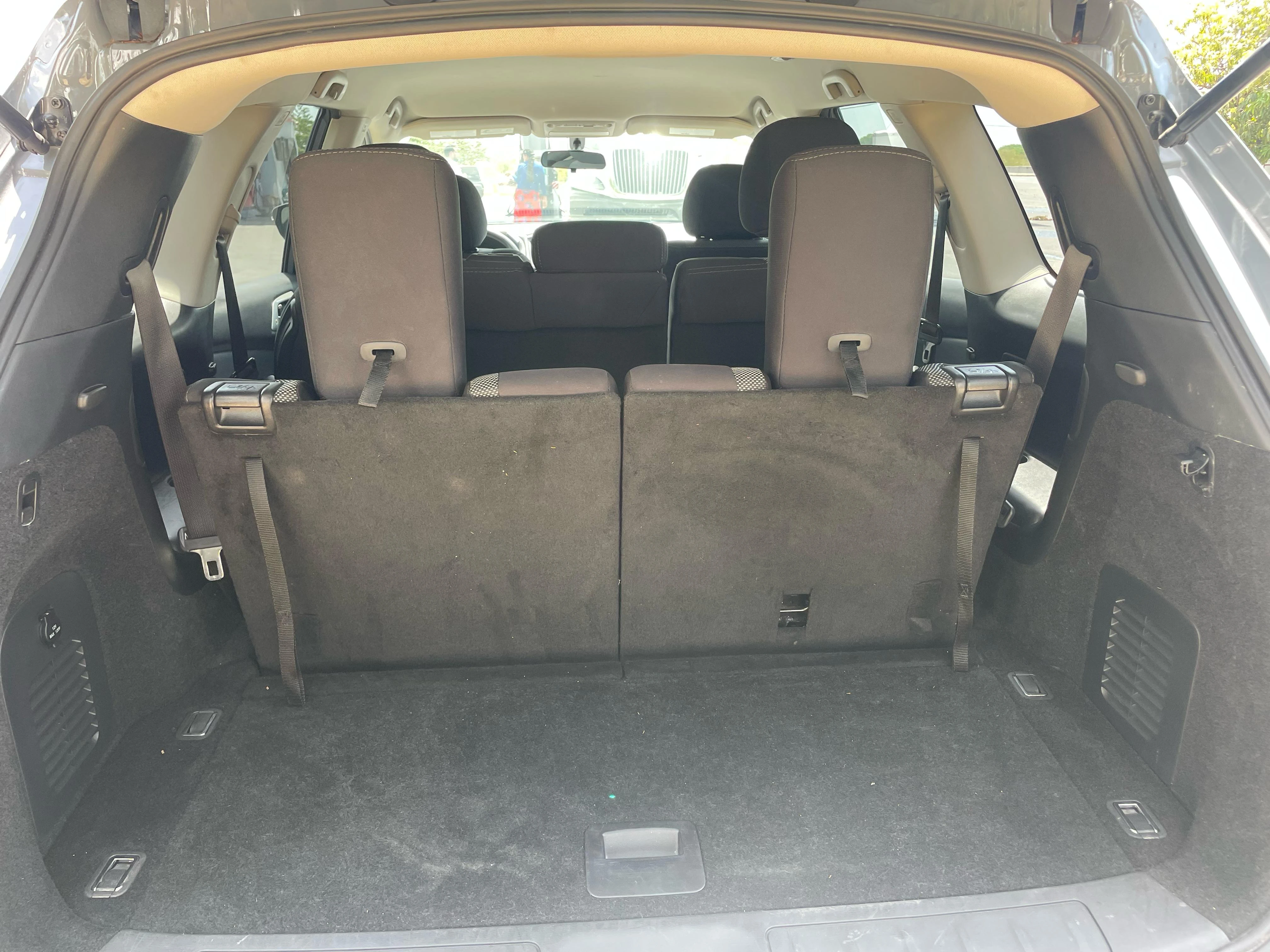SUV Nissan Pathfinder