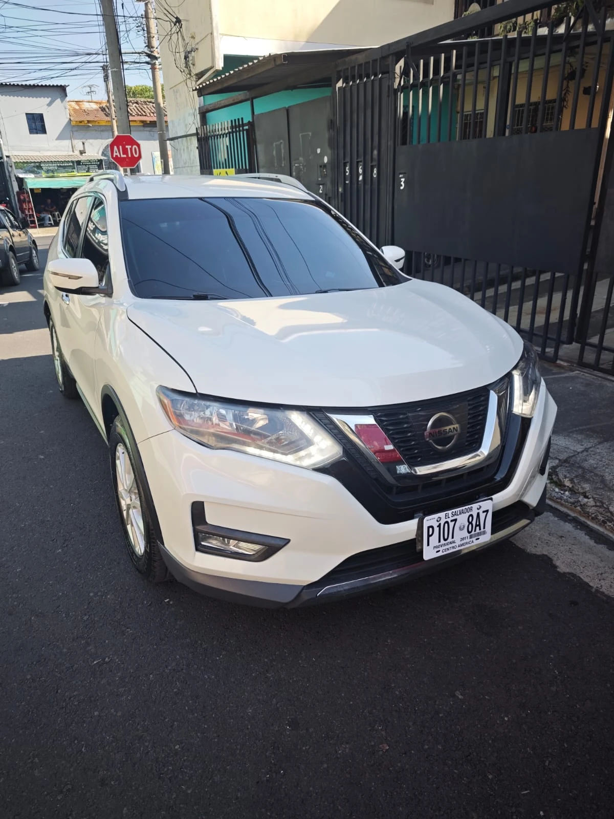 SUV Nissan Rogue