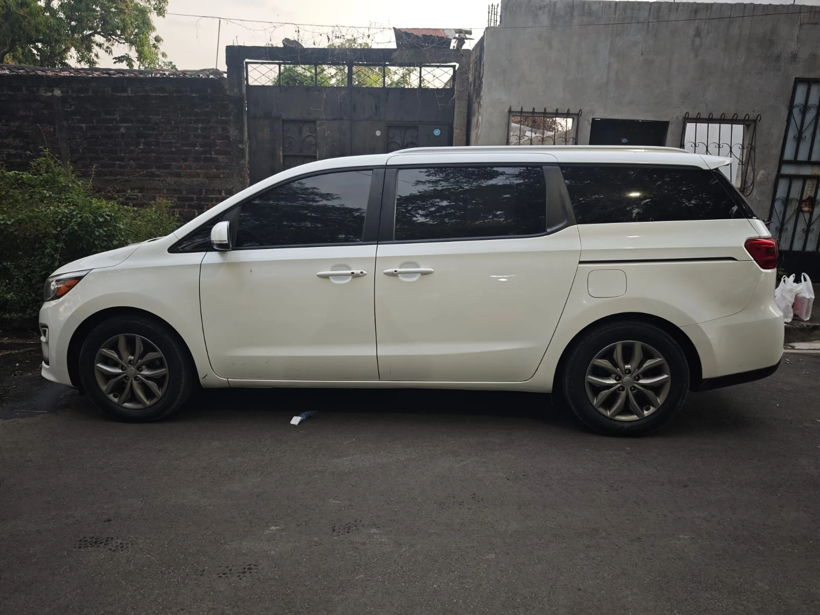 Minivan Kia Sedona