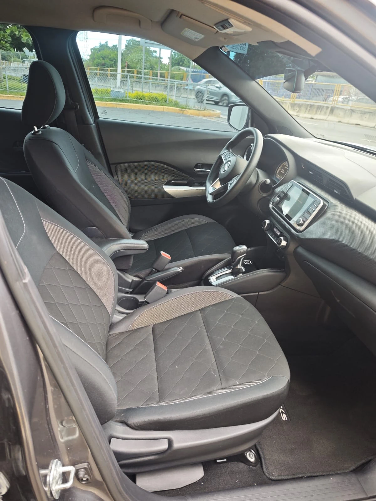 SUV Nissan kicks