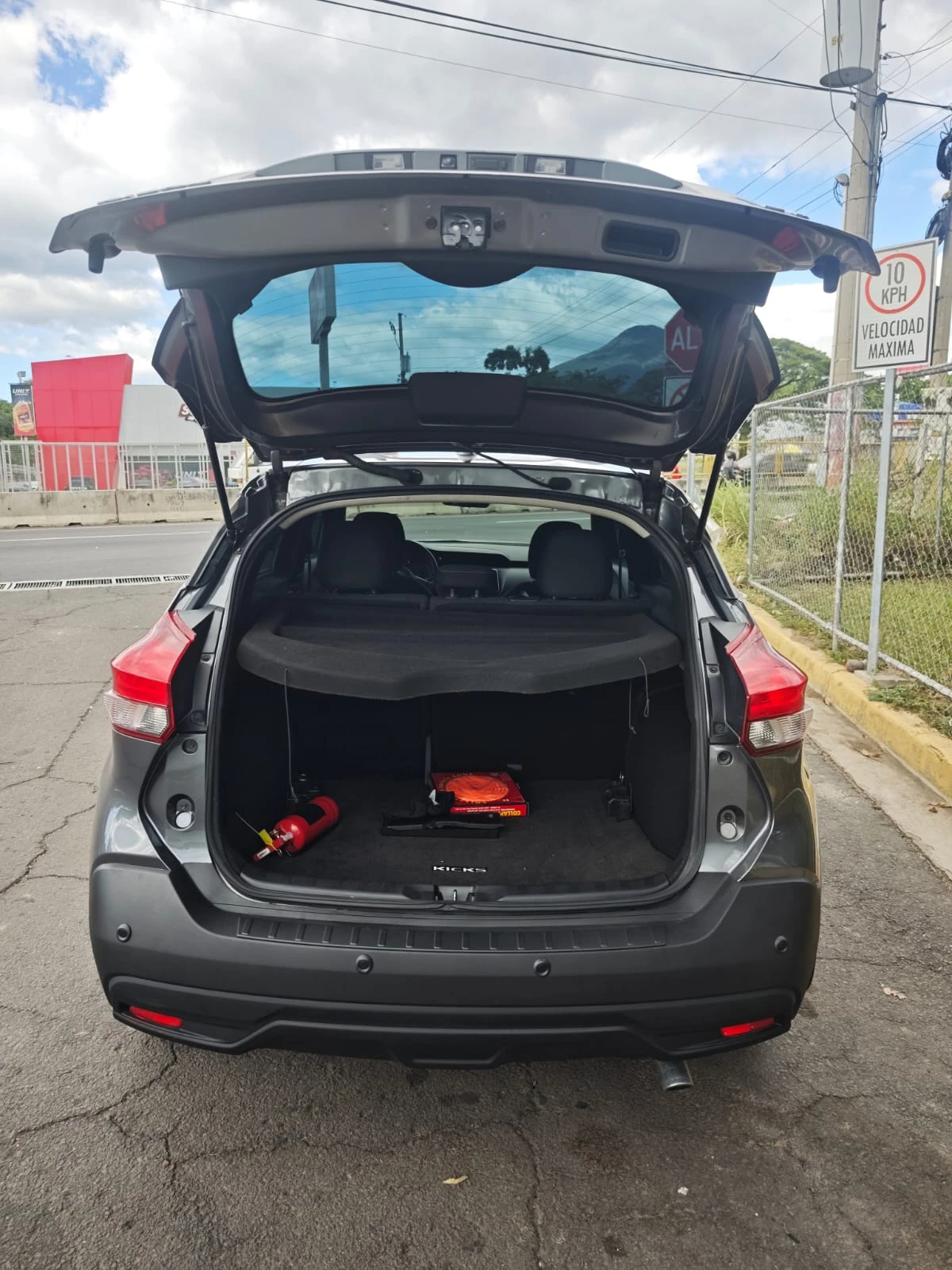 SUV Nissan kicks