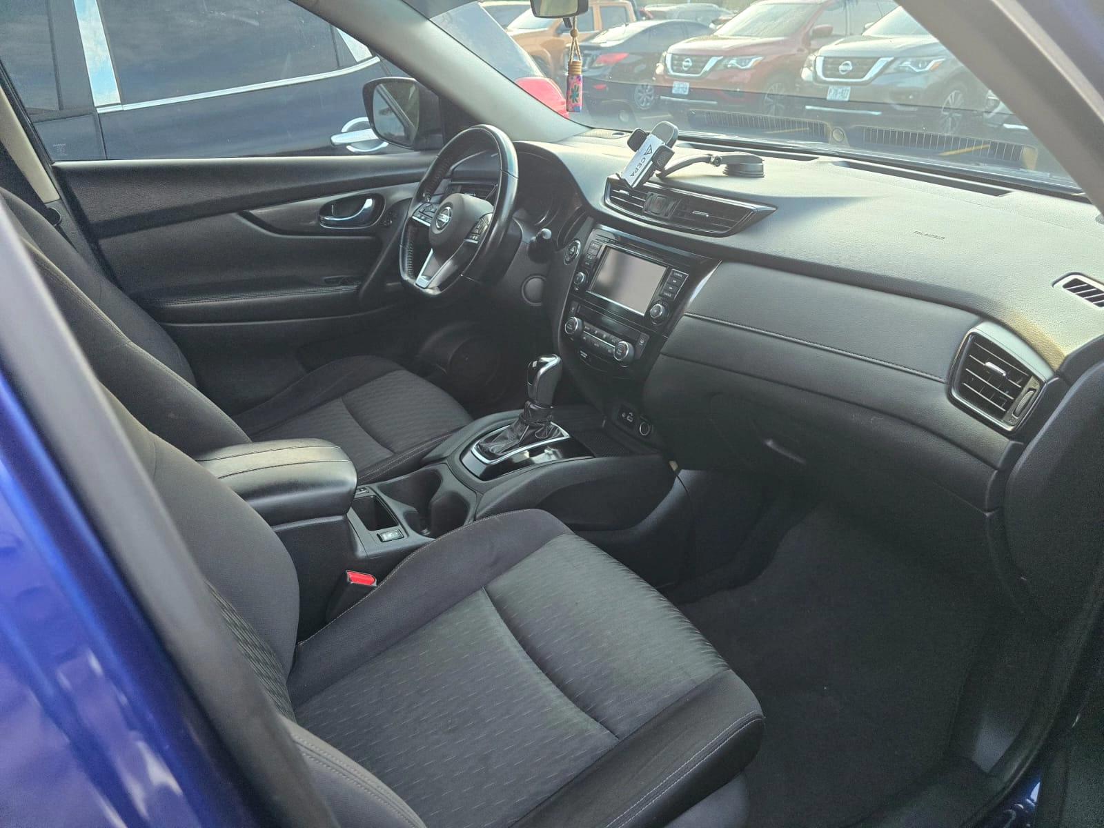 SUV Nissan Rogue SV AWD