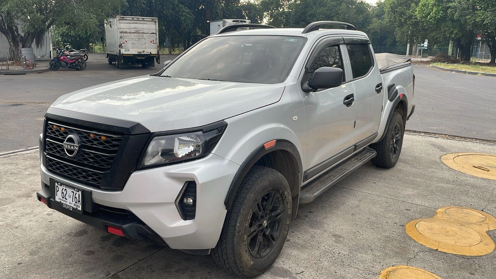 Pick-Up Truck 4x4 Nissan Frontier