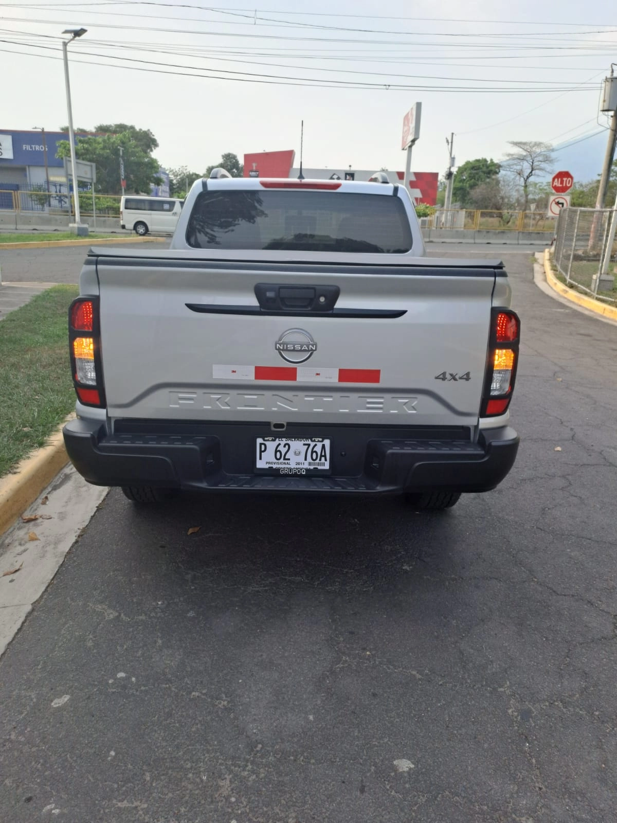 Pick-Up Truck 4x4 Nissan Frontier