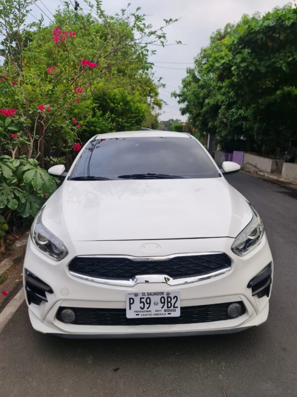 Sedán automático Kia Forte - Imagen 3