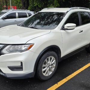 suv de 5 asientos Nissan Rogue