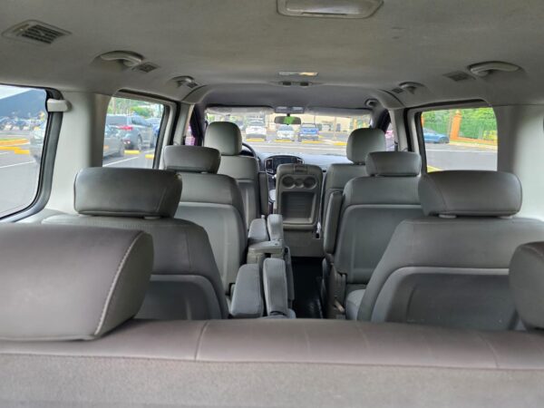 Minivan Hyundai Starex Automática - Imagen 7